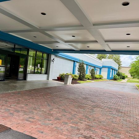 Days Hotel By Wyndham Williamsburg I-64 Ngoại thất bức ảnh