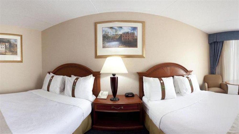 Days Hotel By Wyndham Williamsburg I-64 Ngoại thất bức ảnh