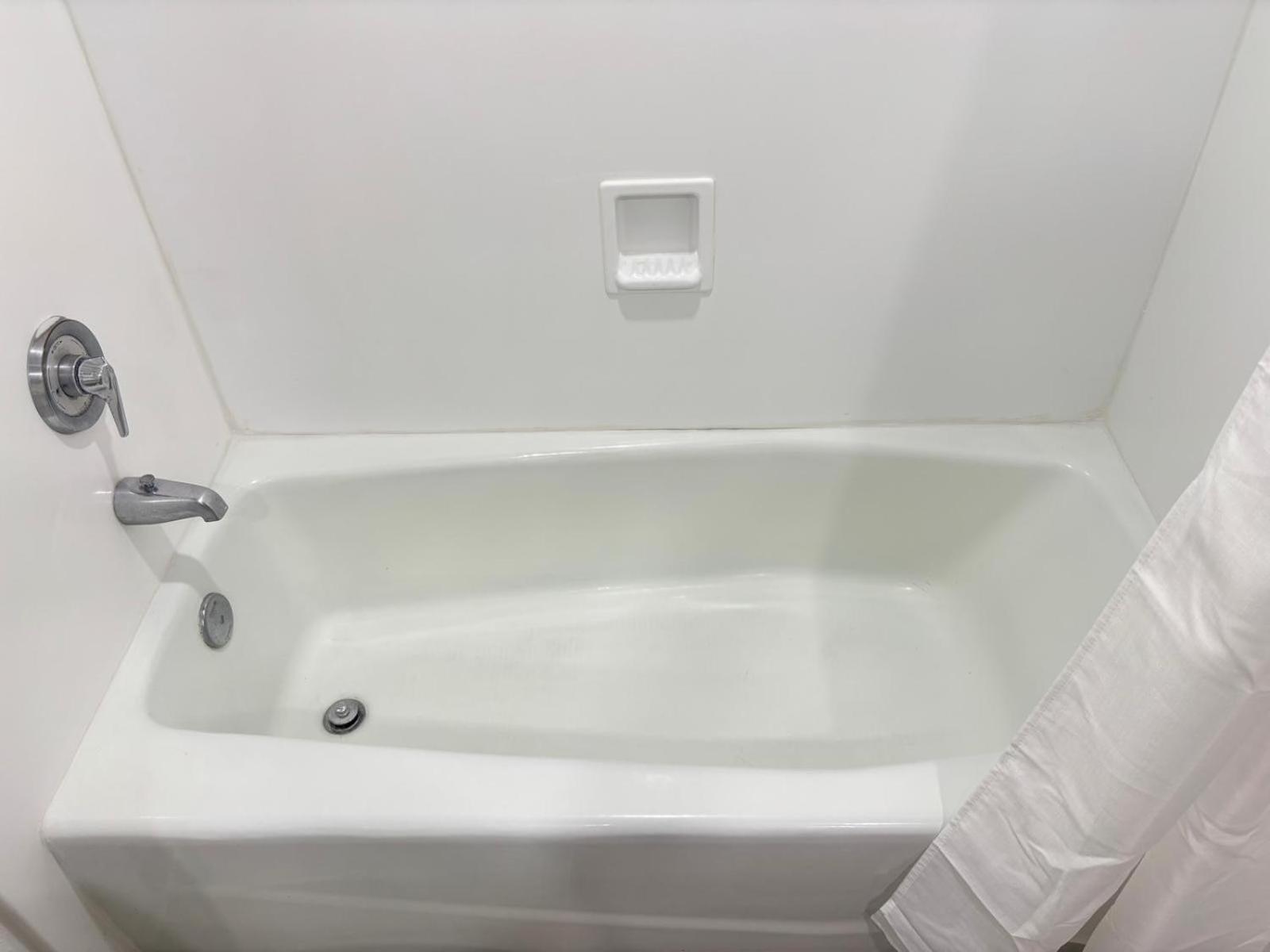 Days Hotel By Wyndham Williamsburg I-64 Ngoại thất bức ảnh